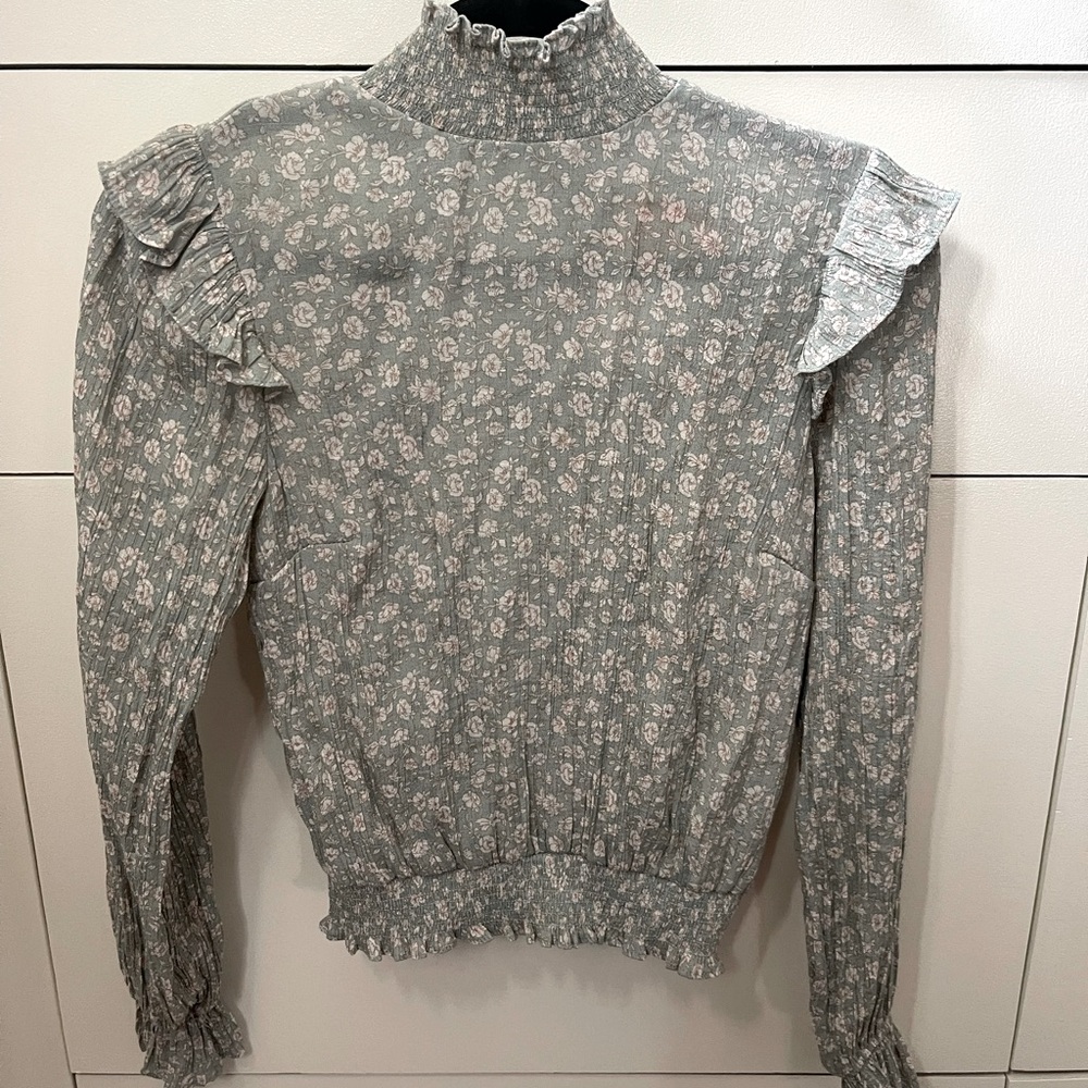 Boutique brand blouse. Mint floral. Size small. Beautiful details
